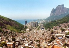 brasil_rio_social_favelarocinha350_20060315